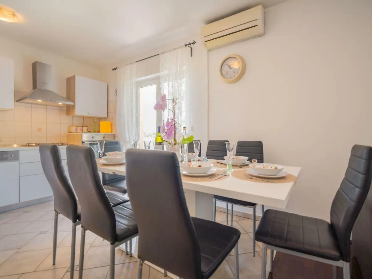 Holiday Home Ivona By Interhome Drivenik